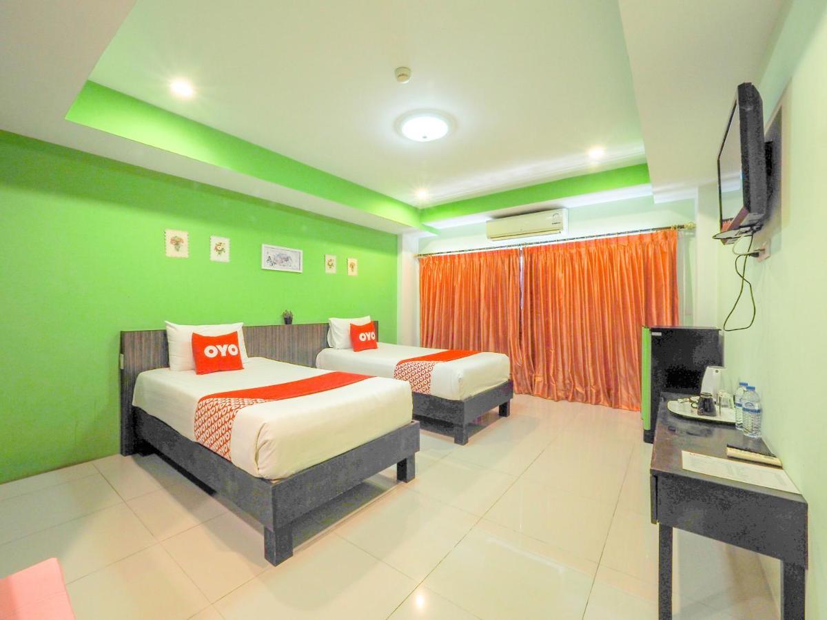 Oyo 75367 Ud Pattaya Hotel بانغْلامونغْ المظهر الخارجي الصورة