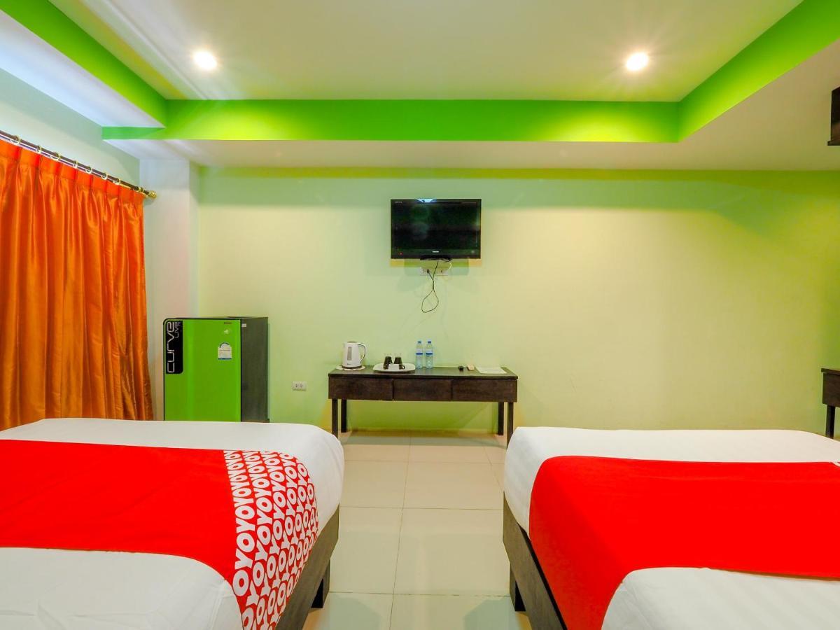 Oyo 75367 Ud Pattaya Hotel بانغْلامونغْ المظهر الخارجي الصورة
