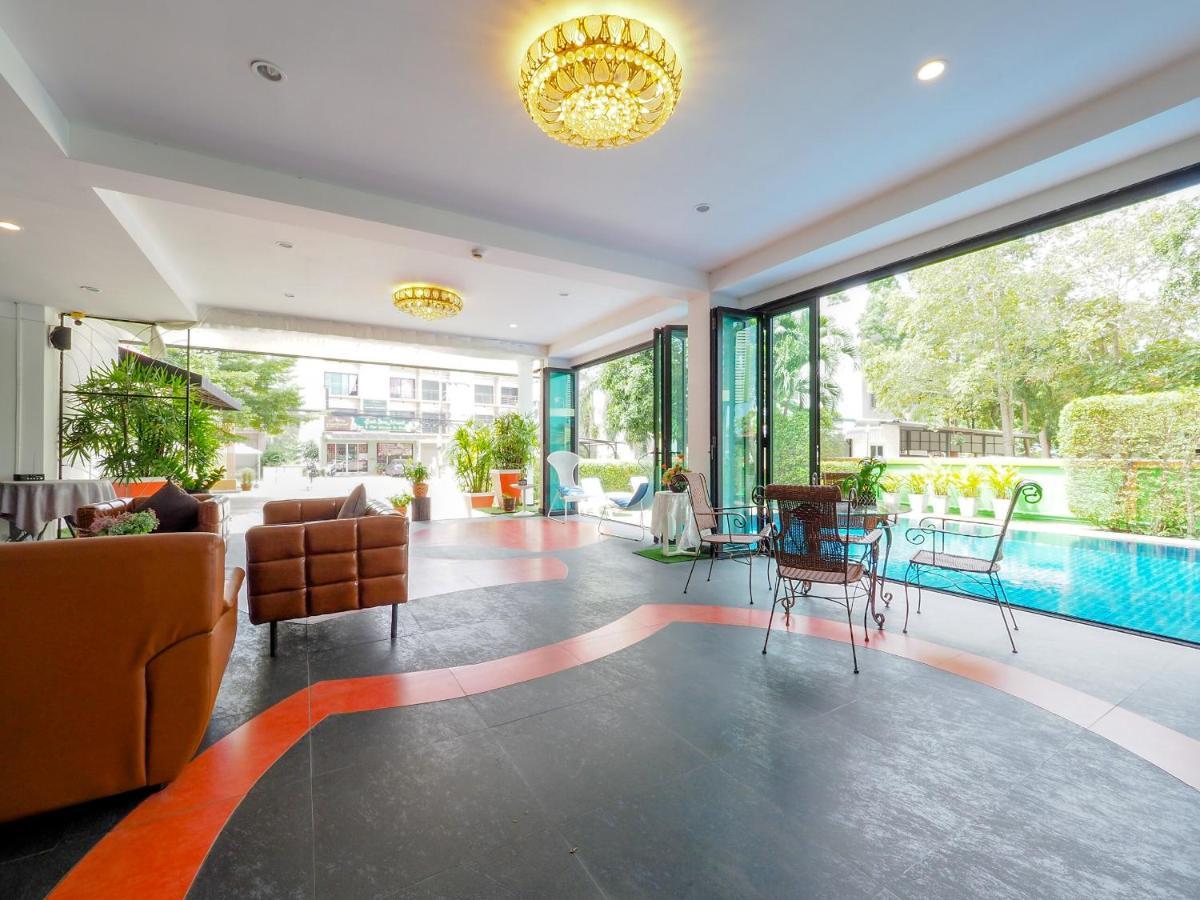 Oyo 75367 Ud Pattaya Hotel بانغْلامونغْ المظهر الخارجي الصورة