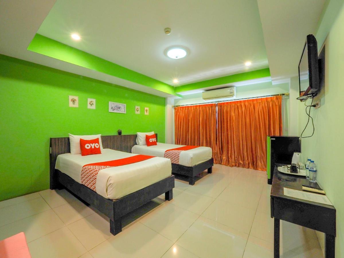 Oyo 75367 Ud Pattaya Hotel بانغْلامونغْ المظهر الخارجي الصورة
