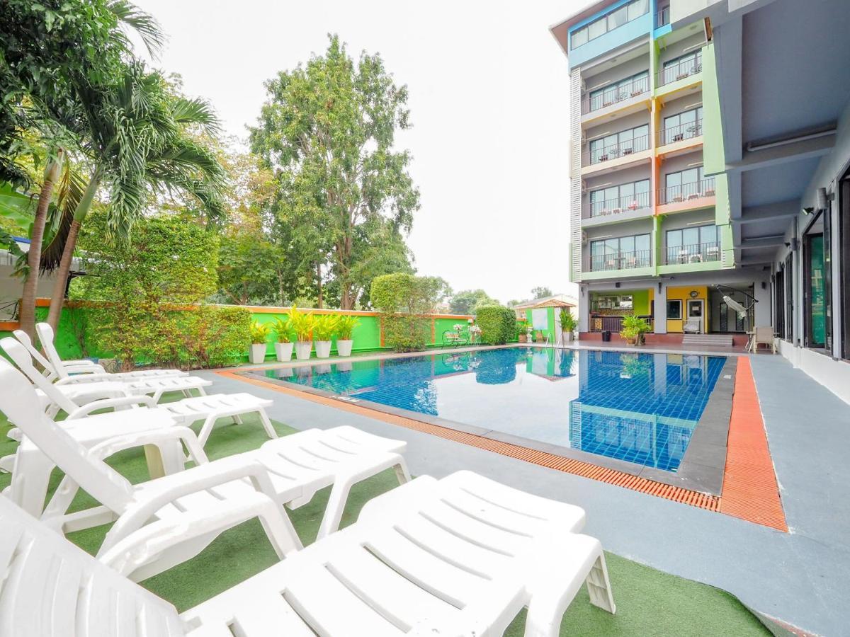 Oyo 75367 Ud Pattaya Hotel بانغْلامونغْ المظهر الخارجي الصورة